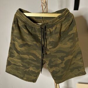 Men’s Large Camouflage Shorts